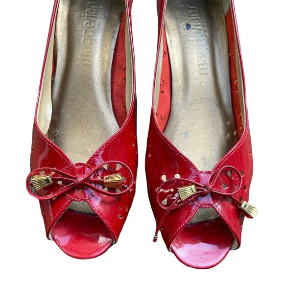 VTG Magdesians CA Red Tassels‎ Eyelet Shiny Leather Pumps sz 7.5M Heels - Picture 3 of 8